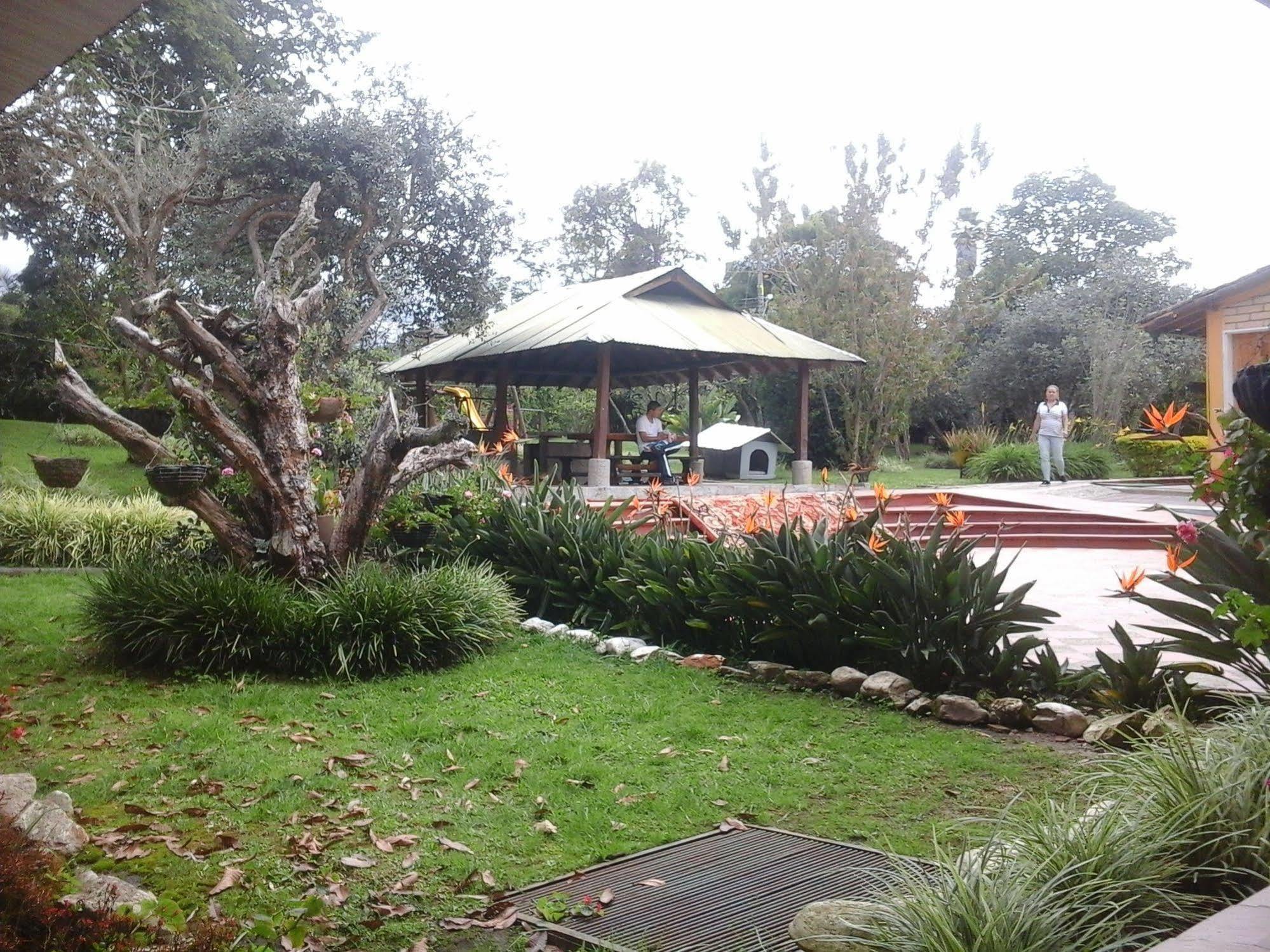 Finca Hotel La Ponderosa Rionegro Exteriér fotografie